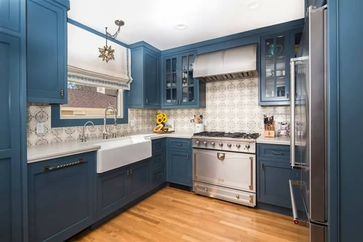 Blue kitchen  bntpal.com_150988484