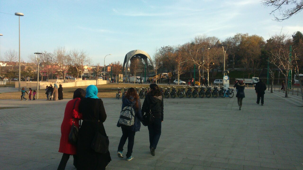   / bntpal_1421941911_90