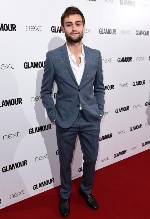 Douglas Booth!  bntpal_1463989635_28